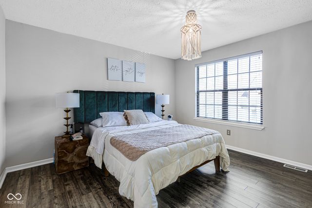 8001 Valley Farms Lane, Indianapolis, IN 46214