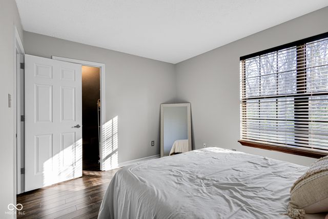 8001 Valley Farms Lane, Indianapolis, IN 46214