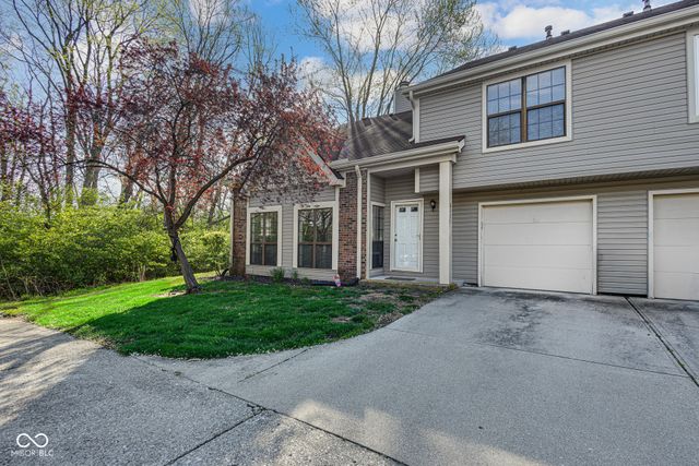 8001 Valley Farms Lane, Indianapolis, IN 46214