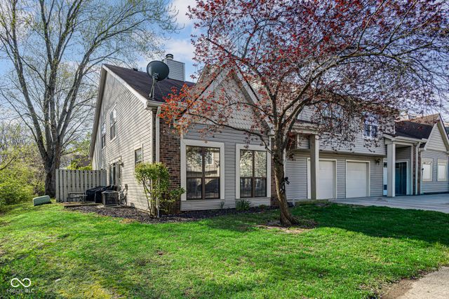 8001 Valley Farms Lane, Indianapolis, IN 46214