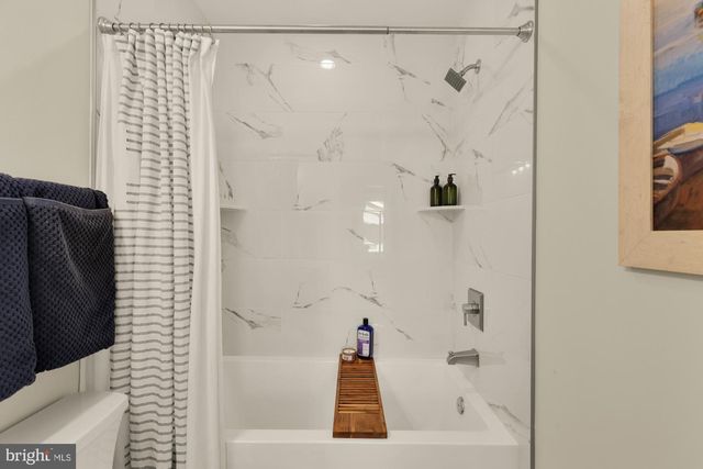 3504 24TH ST NE, Washington, DC 20018