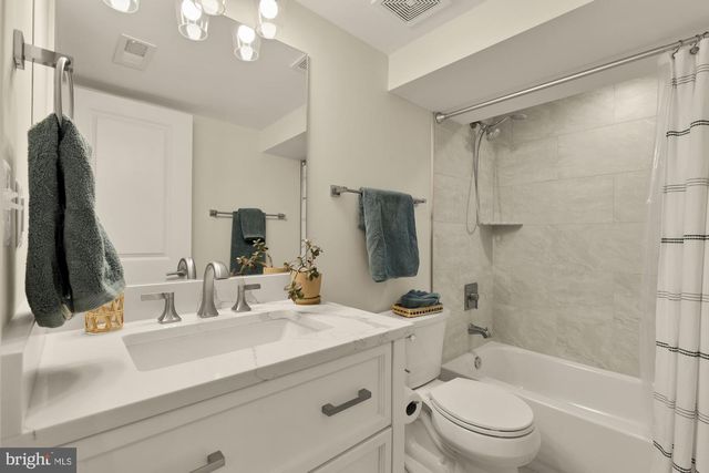 3504 24TH ST NE, Washington, DC 20018