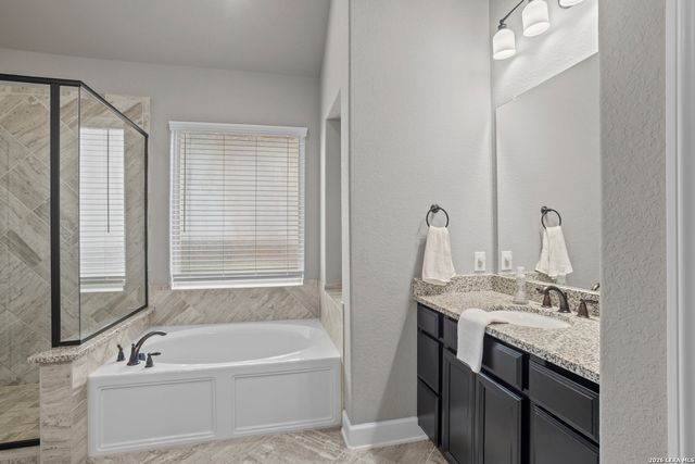 8905 Shady Pond, Boerne, TX 78015