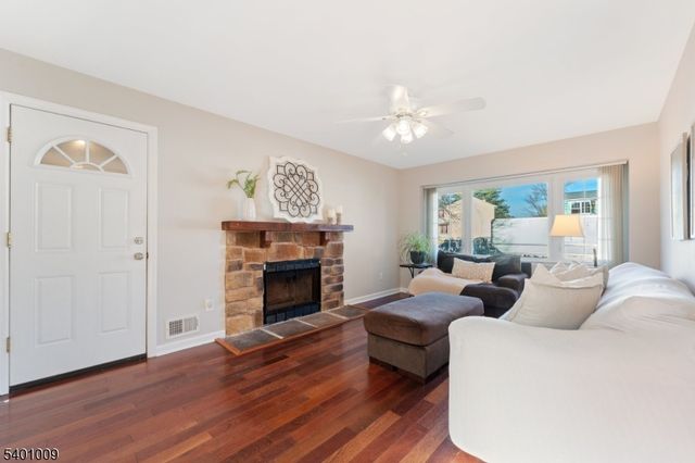 619 Van Liew Ct, Hillsborough Twp., NJ 08844