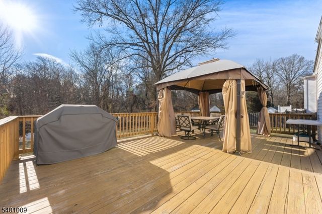 619 Van Liew Ct, Hillsborough Twp., NJ 08844