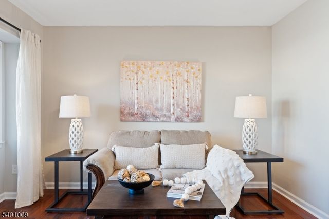 619 Van Liew Ct, Hillsborough Twp., NJ 08844