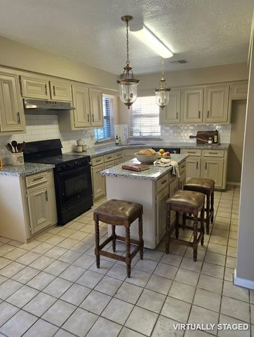 6607 Addicks Clodine Road, Houston, TX 77083