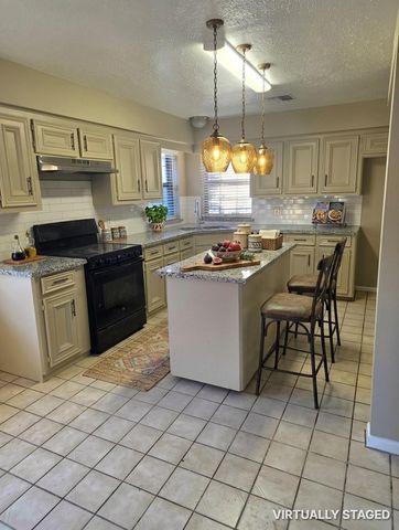 6607 Addicks Clodine Road, Houston, TX 77083