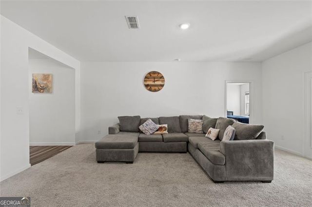 706 BENTWATER Way, Hoschton, GA 30548