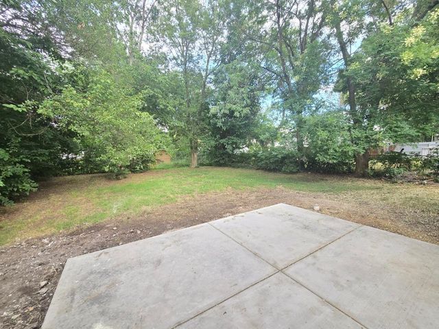 1144 S Pineridge, Wichita, KS 67218