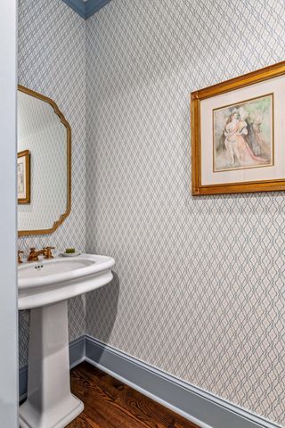 5224 Oaklawn Avenue, Edina, MN 55424