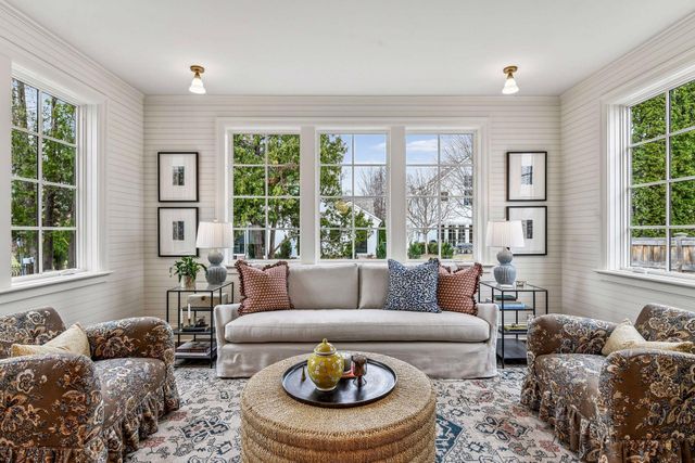 5224 Oaklawn Avenue, Edina, MN 55424