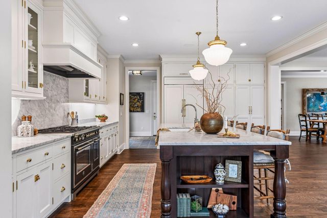 5224 Oaklawn Avenue, Edina, MN 55424