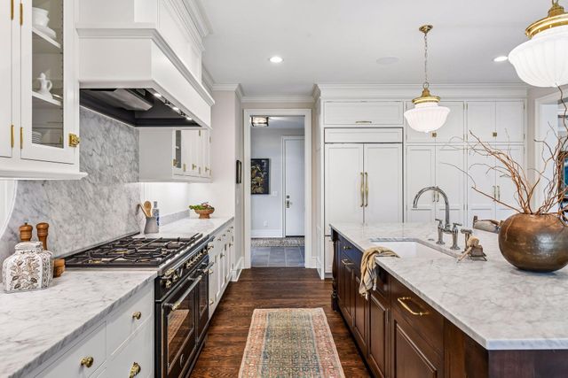 5224 Oaklawn Avenue, Edina, MN 55424