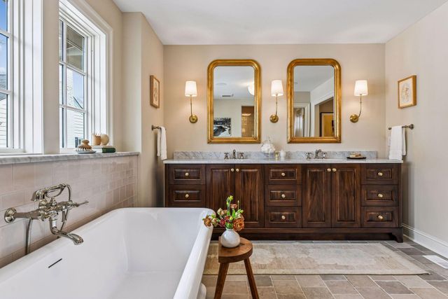 5224 Oaklawn Avenue, Edina, MN 55424