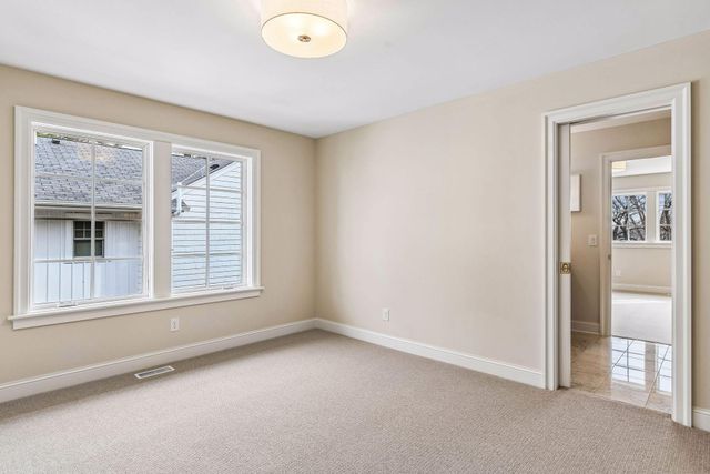 5224 Oaklawn Avenue, Edina, MN 55424