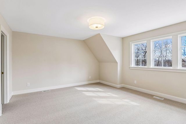 5224 Oaklawn Avenue, Edina, MN 55424