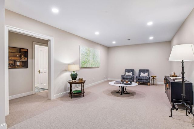 5224 Oaklawn Avenue, Edina, MN 55424