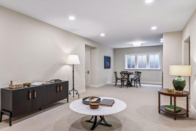 5224 Oaklawn Avenue, Edina, MN 55424