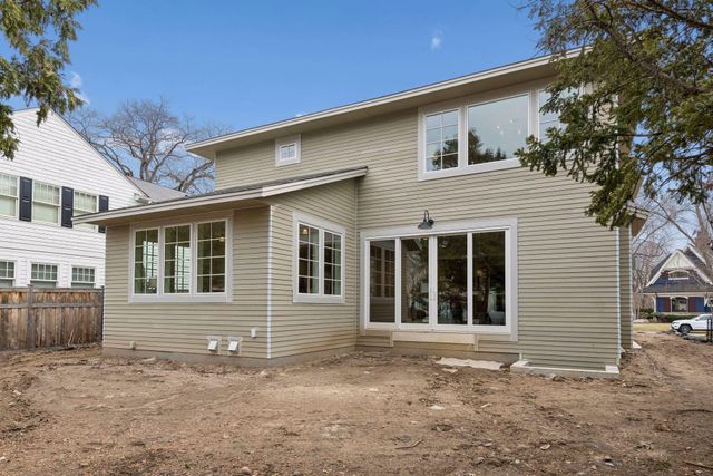 5224 Oaklawn Avenue, Edina, MN 55424