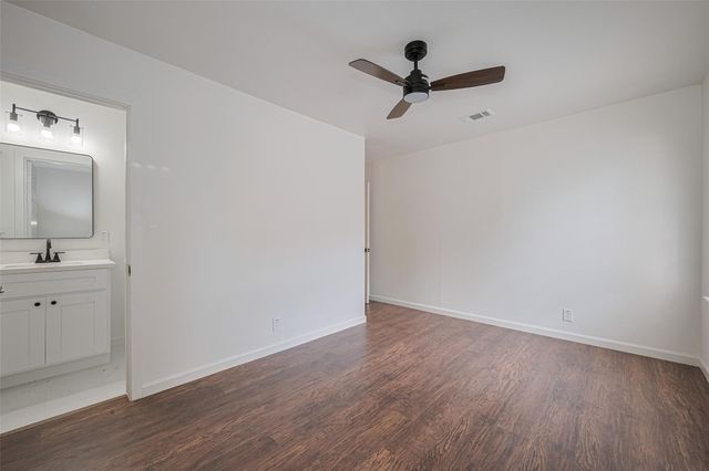 2112 Walnut Lane, Pasadena, TX 77502
