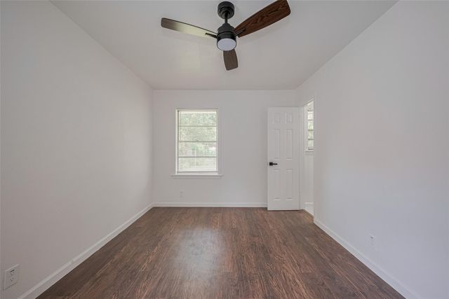 2112 Walnut Lane, Pasadena, TX 77502