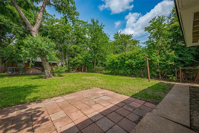2112 Walnut Lane, Pasadena, TX 77502