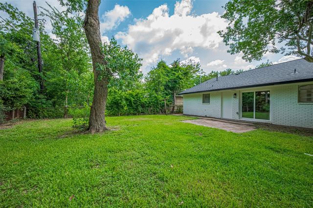2112 Walnut Lane, Pasadena, TX 77502
