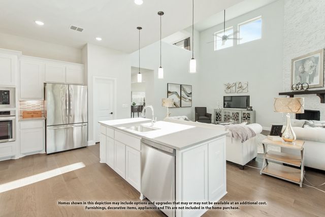 924 Lasalle Drive, Red Oak, TX 75154