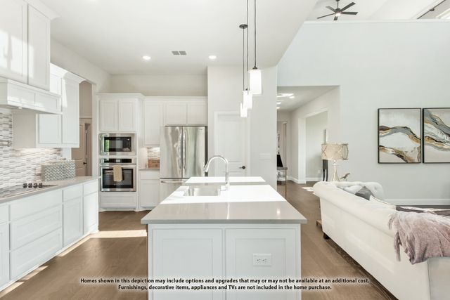 924 Lasalle Drive, Red Oak, TX 75154