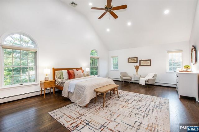 122 Crest Road, Ridgewood, NJ 07450