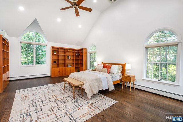 122 Crest Road, Ridgewood, NJ 07450
