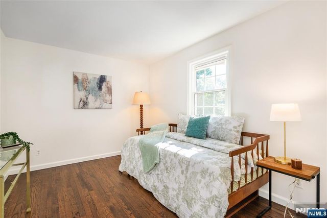 122 Crest Road, Ridgewood, NJ 07450