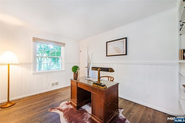122 Crest Road, Ridgewood, NJ 07450