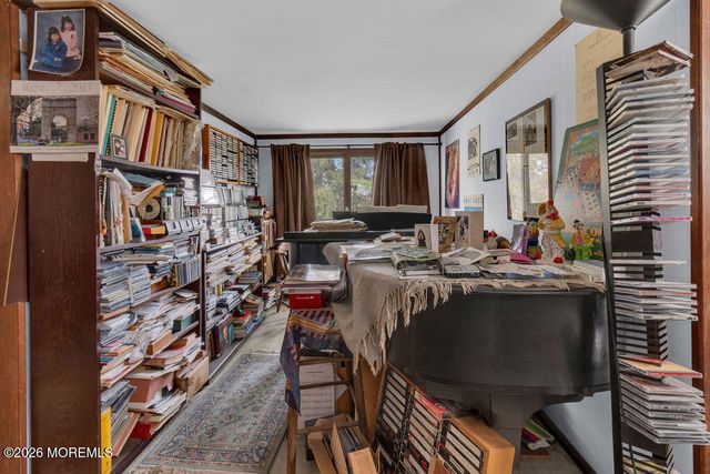 78 Nautilus Street, Beachwood, NJ 08722