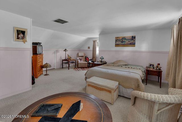 78 Nautilus Street, Beachwood, NJ 08722