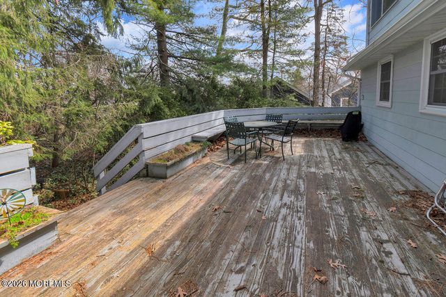 78 Nautilus Street, Beachwood, NJ 08722