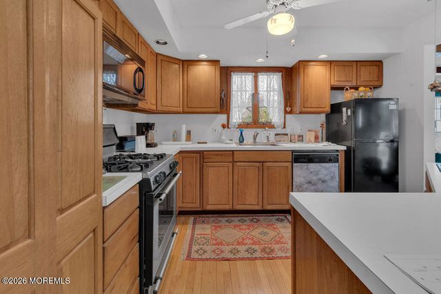 78 Nautilus Street, Beachwood, NJ 08722