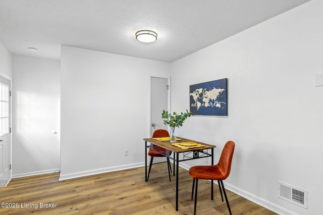 2709 Melvin Ct, Louisville, KY 40216