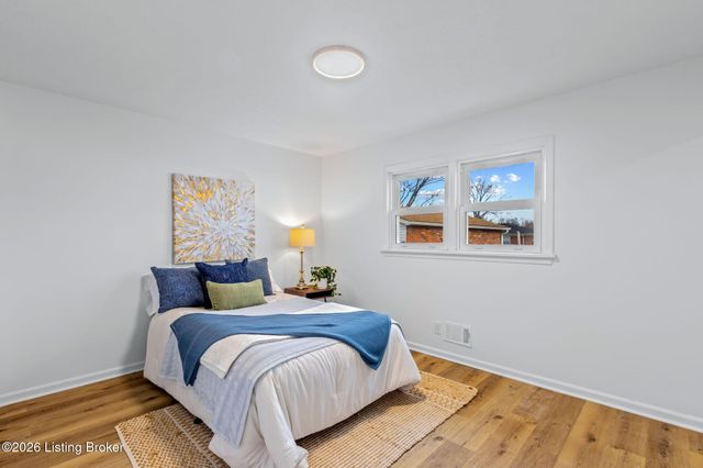 2709 Melvin Ct, Louisville, KY 40216