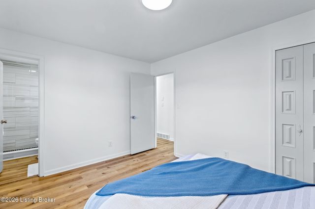 2709 Melvin Ct, Louisville, KY 40216