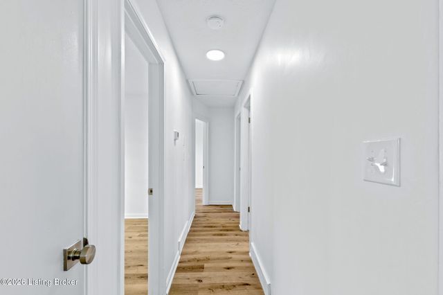 2709 Melvin Ct, Louisville, KY 40216