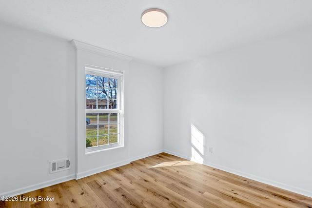 2709 Melvin Ct, Louisville, KY 40216