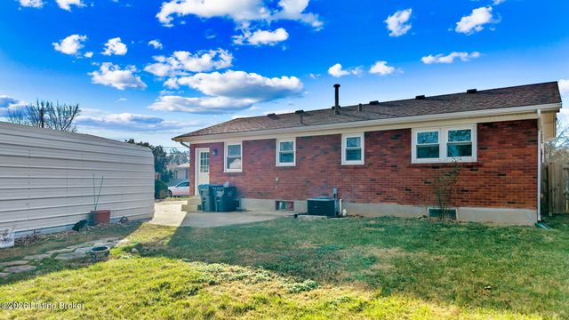 2709 Melvin Ct, Louisville, KY 40216