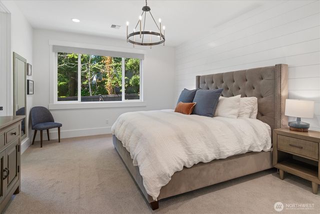 11427 115th Avenue NE, Kirkland, WA 98033