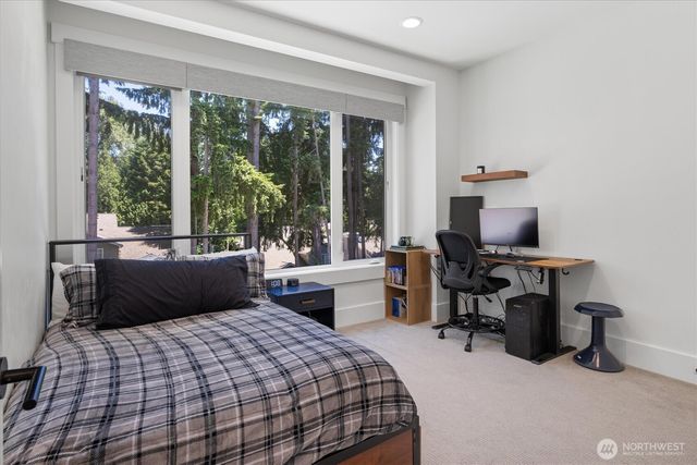 11427 115th Avenue NE, Kirkland, WA 98033