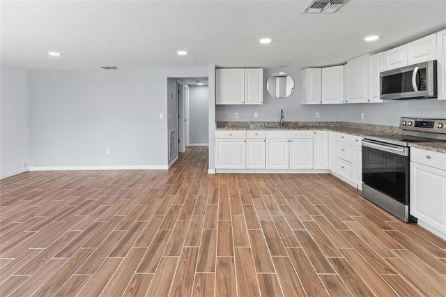 225 4TH JPV STREET, Winter Haven, FL 33880