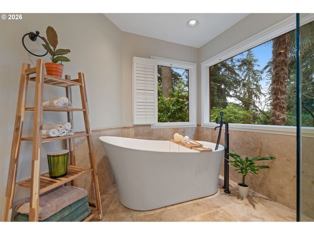30845 Sw ROGUE Ct, Wilsonville, OR 97070