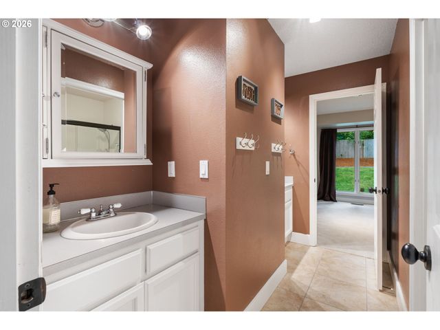 30845 Sw ROGUE Ct, Wilsonville, OR 97070