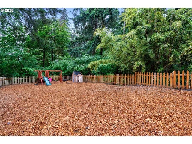 30845 Sw ROGUE Ct, Wilsonville, OR 97070